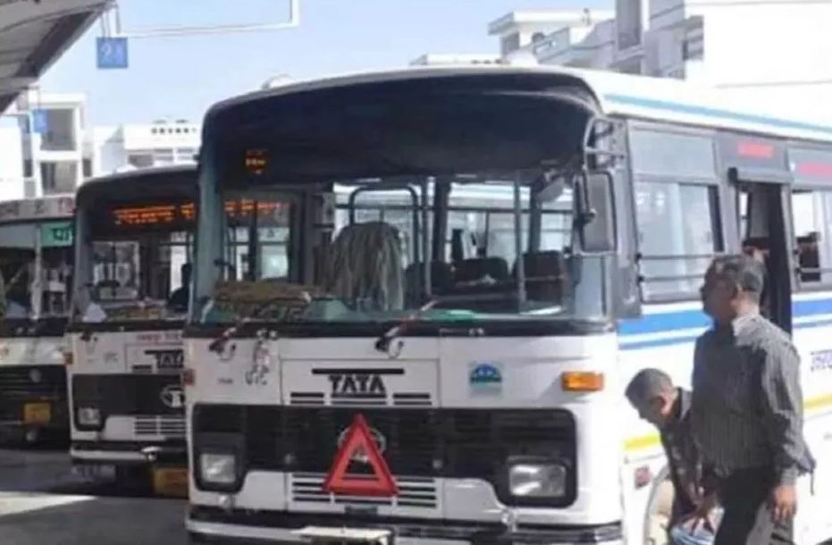 प्रयागराज के लिए बड़ी संख्या में जा रहे हैं उत्तराखंड से श्रद्धालु,मार्ग पर 8 से 10 घंटे जाम में फंसी गाड़ियां