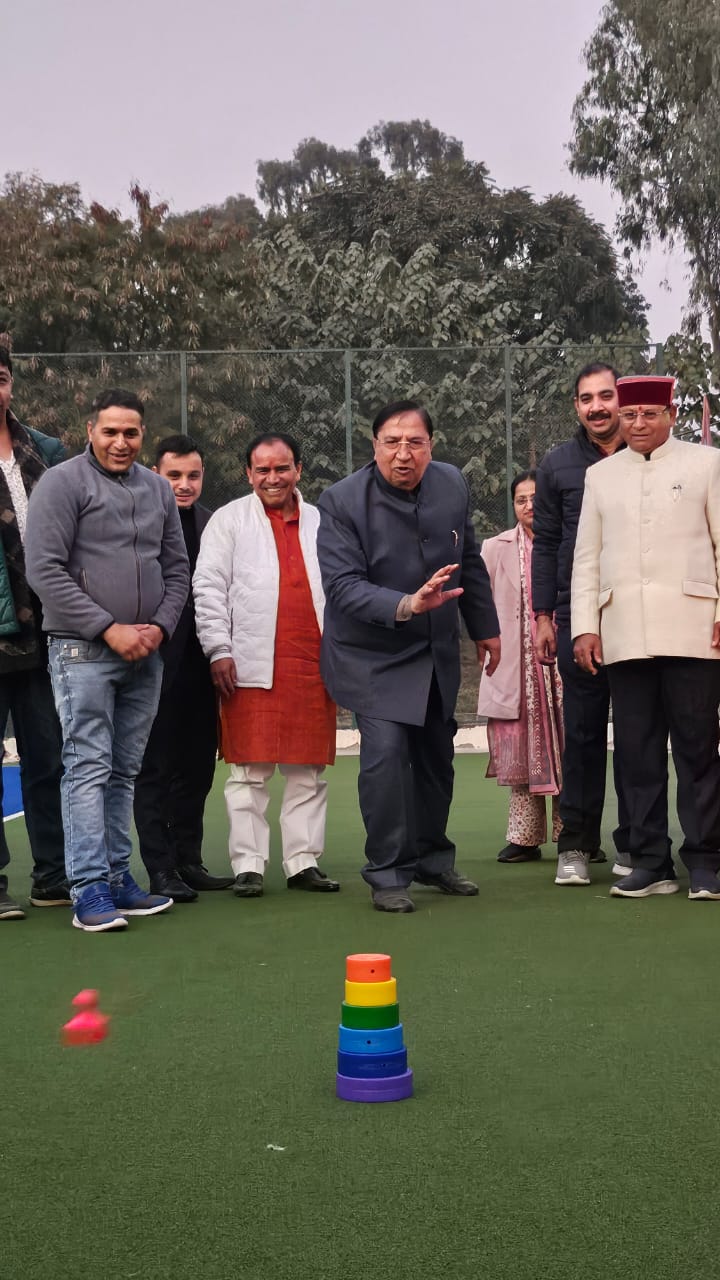 कार्यक्रम का उद्घाटन मा. कैबिनेट मंत्री श्री धन सिंह रावत जी,मा. सांसद श्री नरेश बंसल जी व मा. विधायक खजानदास जी ने किया।